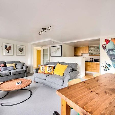 דירות אדינבורו Altido Ultra Stylish Calton Road Apt W/ Parking מראה חיצוני תמונה
