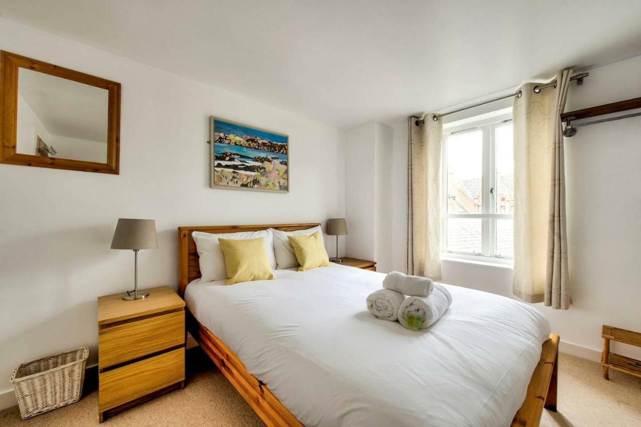 דירות אדינבורו Altido Ultra Stylish Calton Road Apt W/ Parking מראה חיצוני תמונה