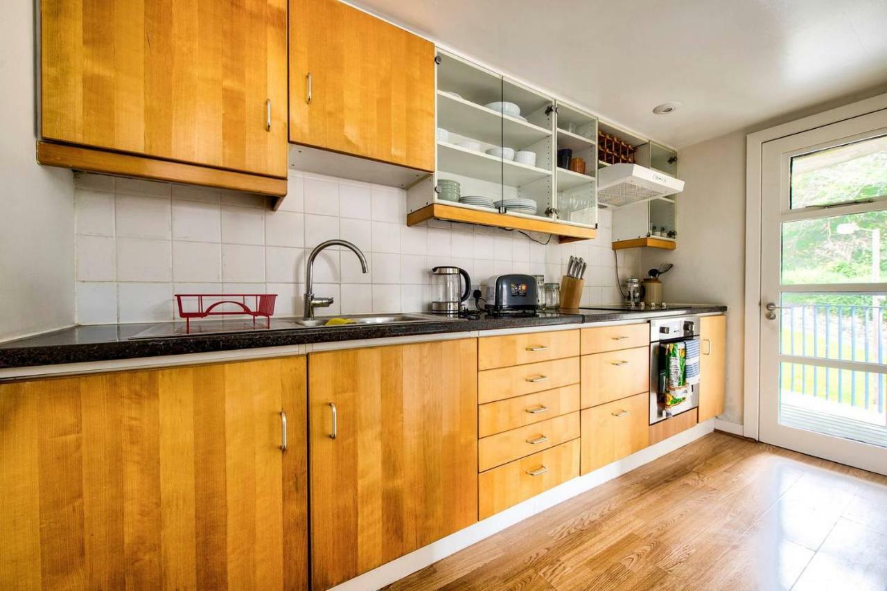 דירות אדינבורו Altido Ultra Stylish Calton Road Apt W/ Parking מראה חיצוני תמונה