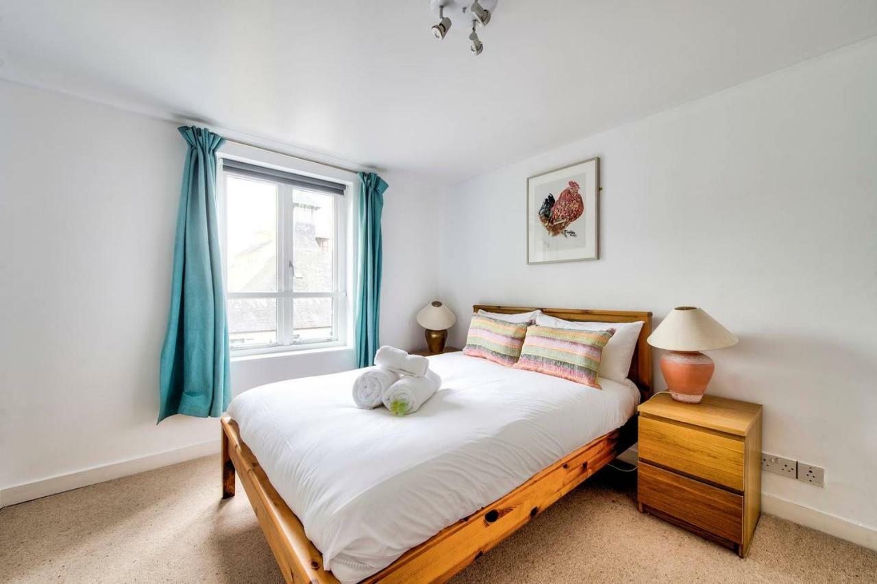 דירות אדינבורו Altido Ultra Stylish Calton Road Apt W/ Parking מראה חיצוני תמונה