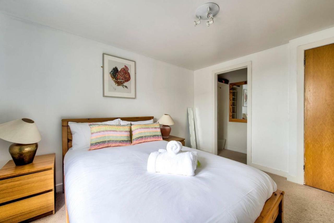 דירות אדינבורו Altido Ultra Stylish Calton Road Apt W/ Parking מראה חיצוני תמונה