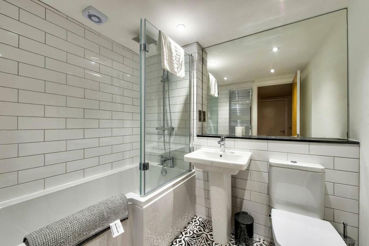דירות אדינבורו Altido Ultra Stylish Calton Road Apt W/ Parking מראה חיצוני תמונה